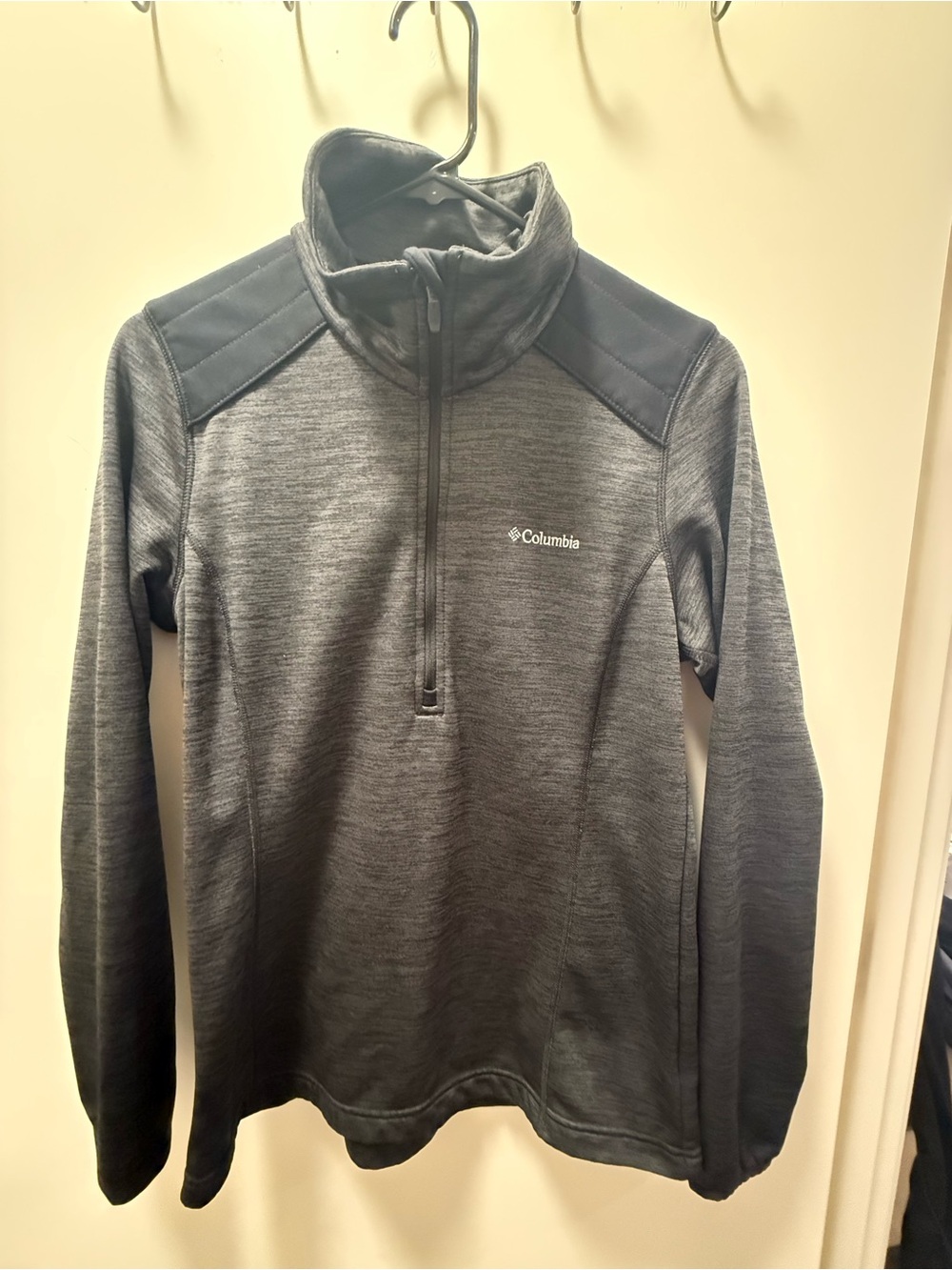 Columbia Women’s Dark Gray Half-Zip Fleece Pullover